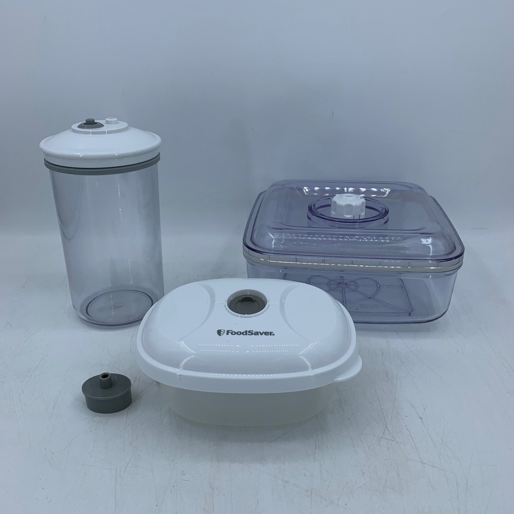 FoodSaver Vacuum Sealer Assorted Canisters Marinating 2.5qt 1.5qt 25oz Adapter